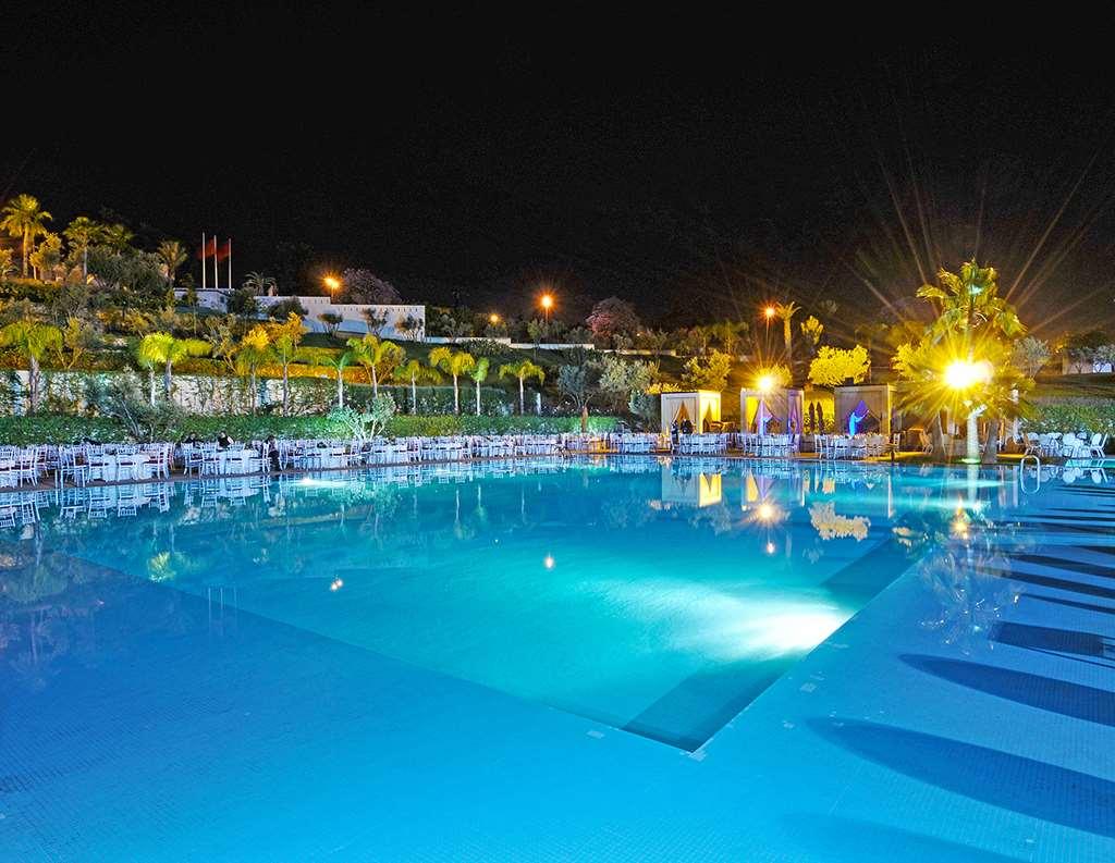 ปาแล เมดินา แอนด์ สปา Hotel เฟส สิ่งอำนวยความสะดวก รูปภาพ The swimming pool at the hotel