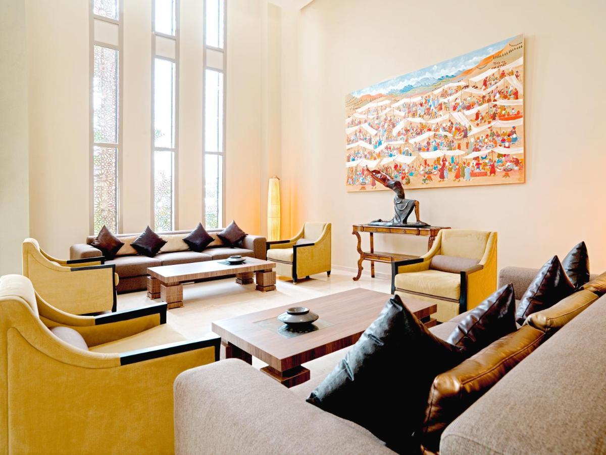 ปาแล เมดินา แอนด์ สปา Hotel เฟส ภายนอก รูปภาพ The interior of the hotel