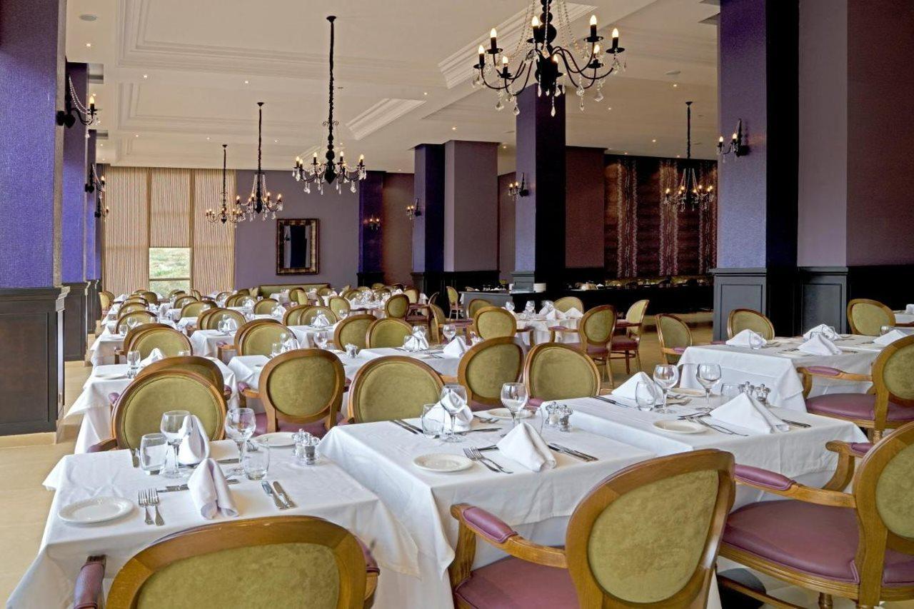 ปาแล เมดินา แอนด์ สปา Hotel เฟส ภายนอก รูปภาพ The restaurant